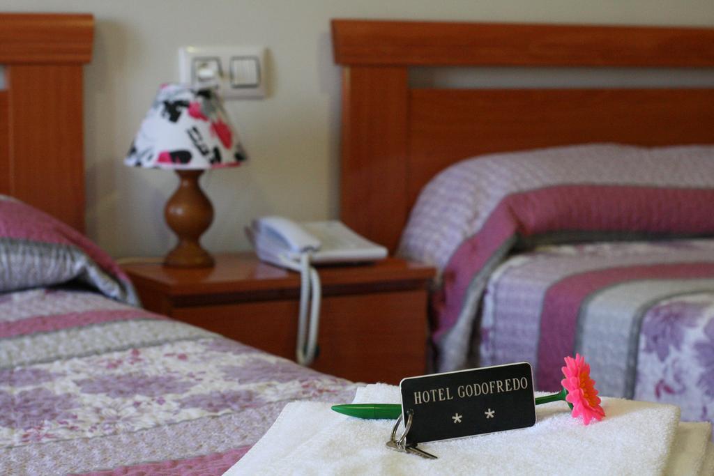 Hotel Godofredo Toledo Eksteriør bilde